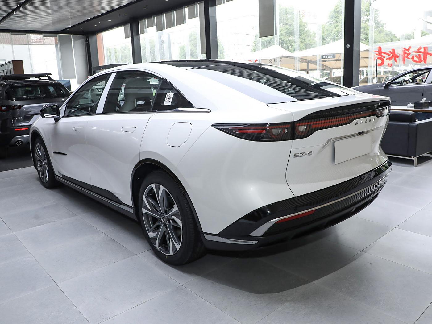 Mazda EZ-6, 2025