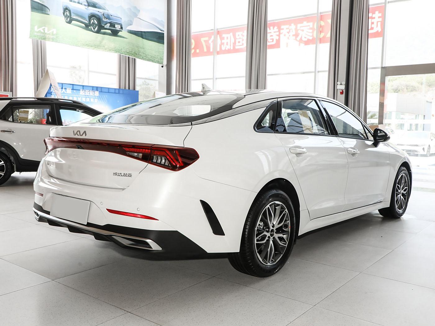 Kia K5, 2025