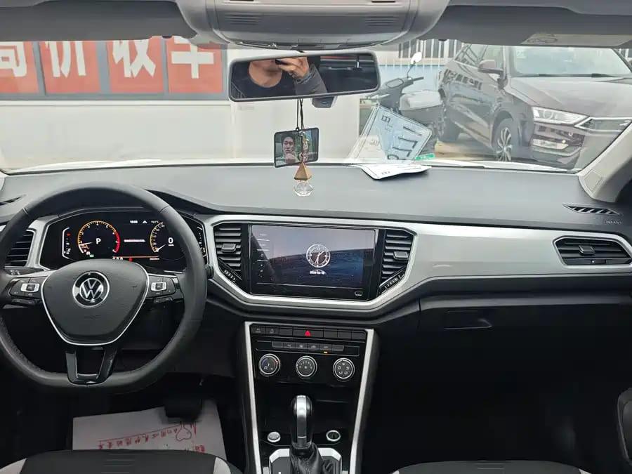 Volkswagen T-Roc, 2022