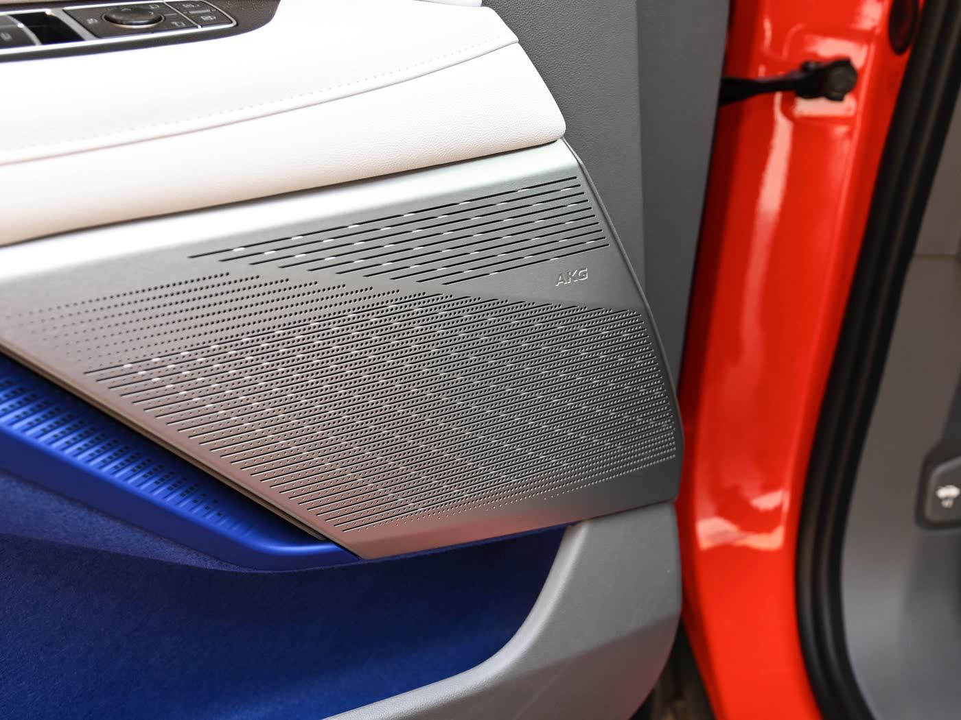 Cadillac Optiq, 2025