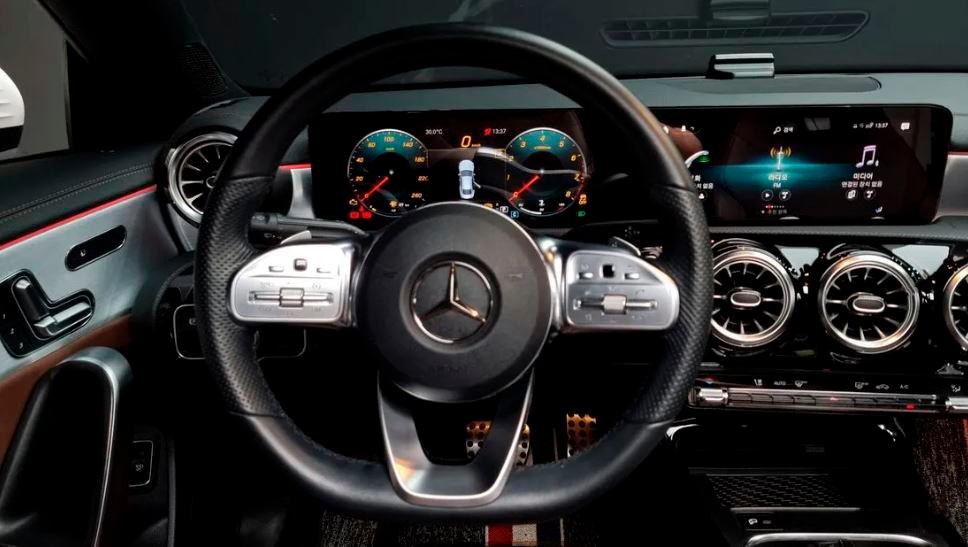 Mercedes-Benz CLA250, 2021