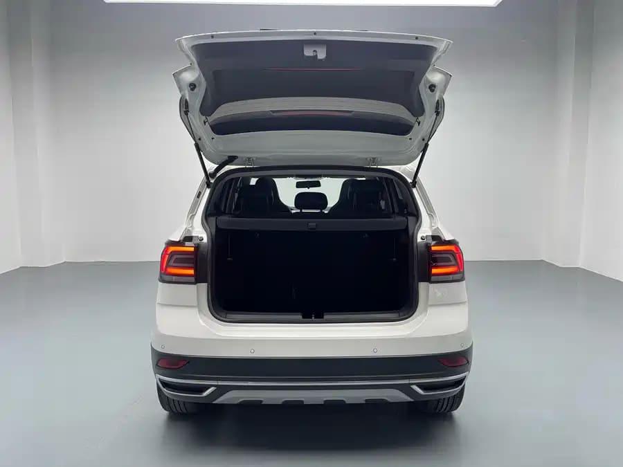 Volkswagen T-Cross, 2021