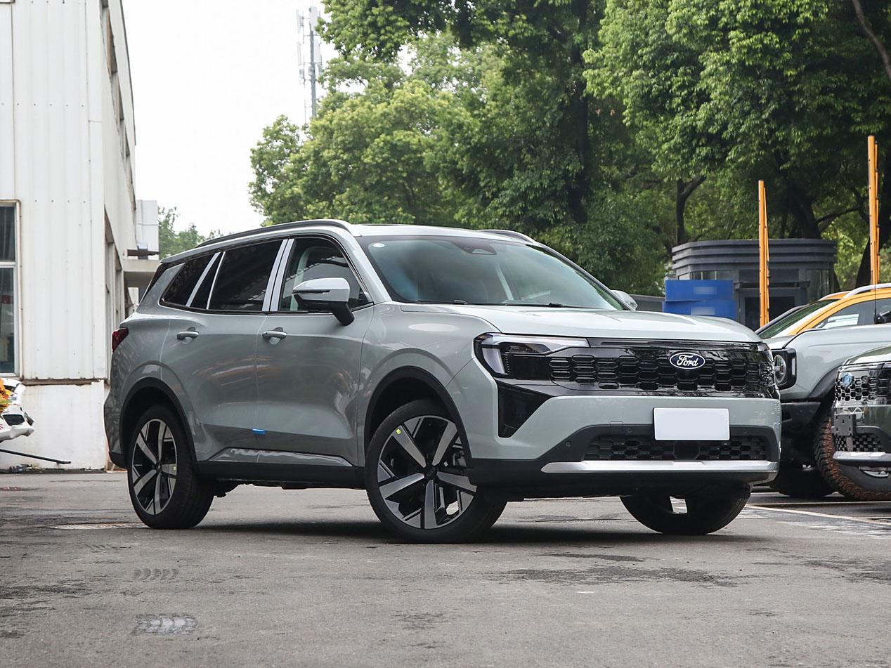 Ford Equator Sport, 2025