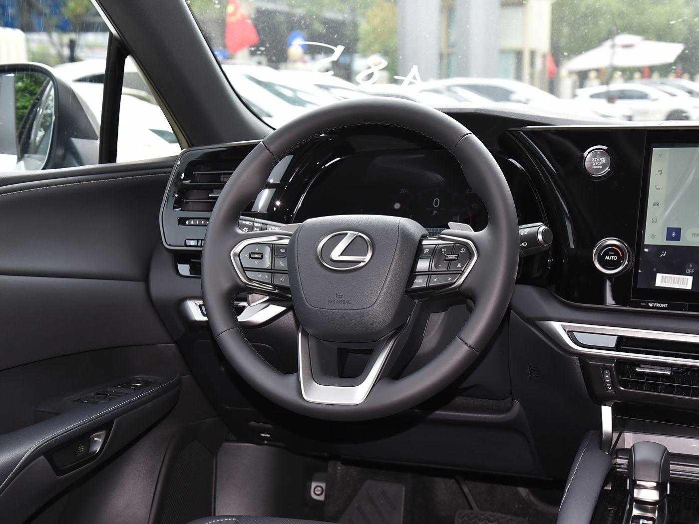 Lexus RX300, 2025