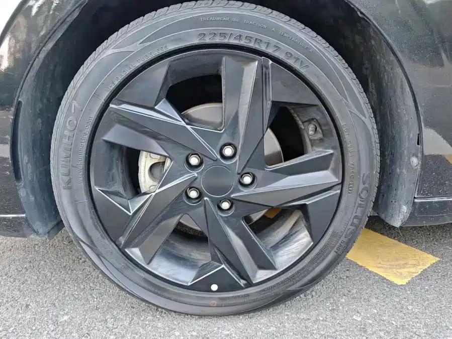 Hyundai Elantra, 2022