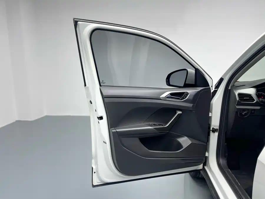 Volkswagen T-Cross, 2021