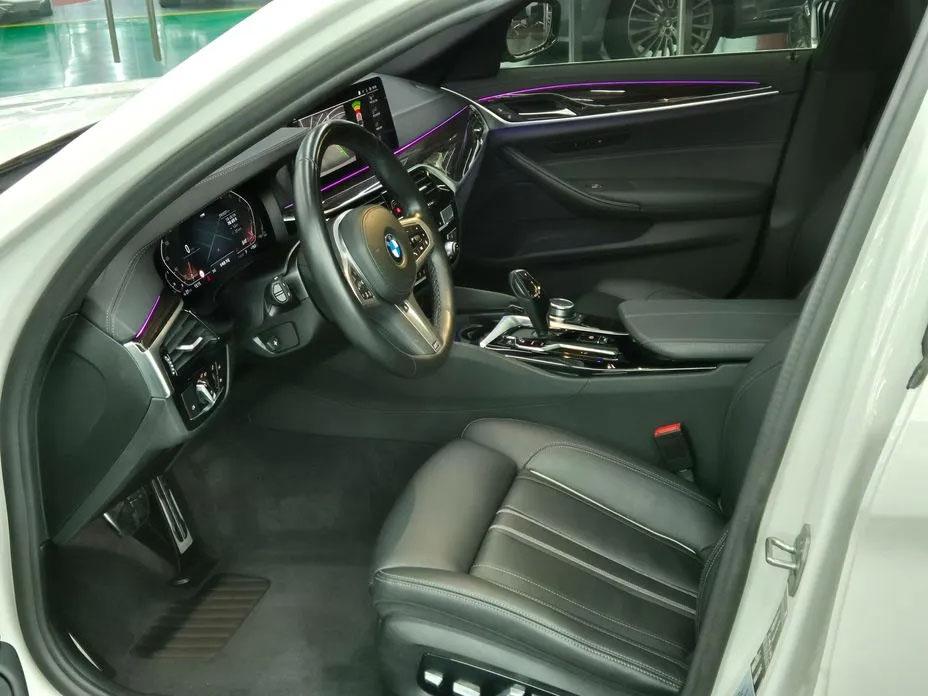 BMW 520i, 2022