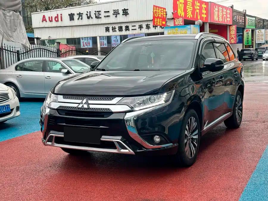Mitsubishi Outlander, 2021