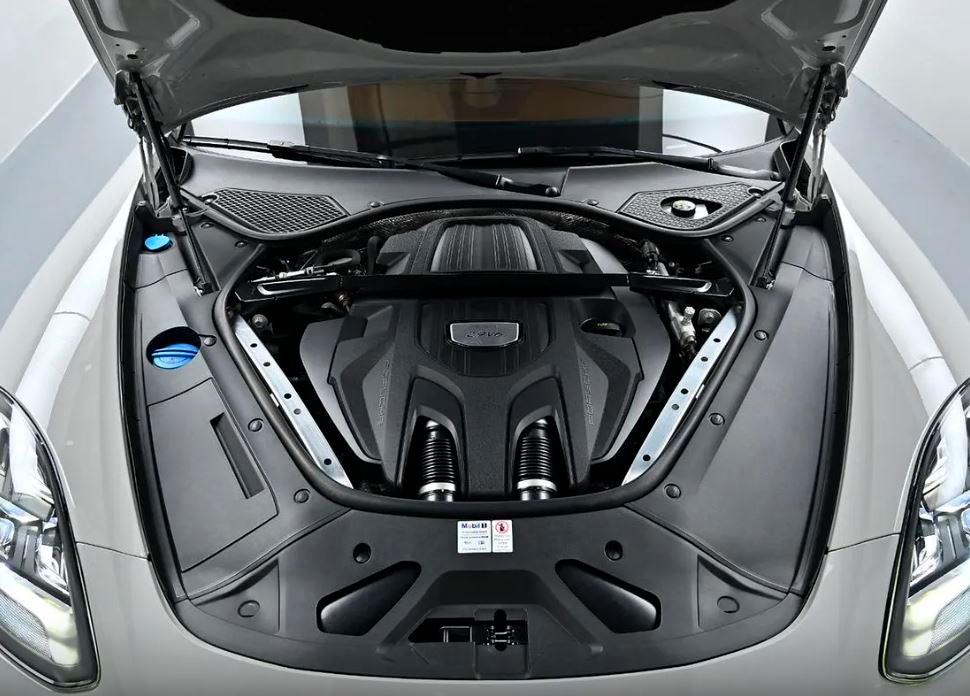 Porsche Panamera, 2021