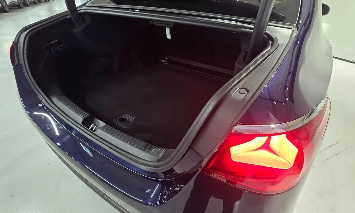 Mercedes-Benz E200, 2024