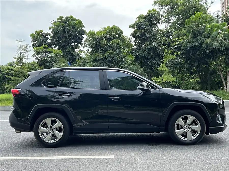 Toyota RAV4, 2021
