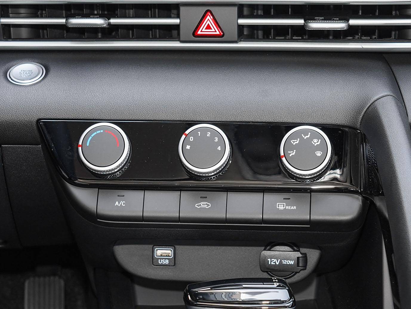 Hyundai Elantra, 2025