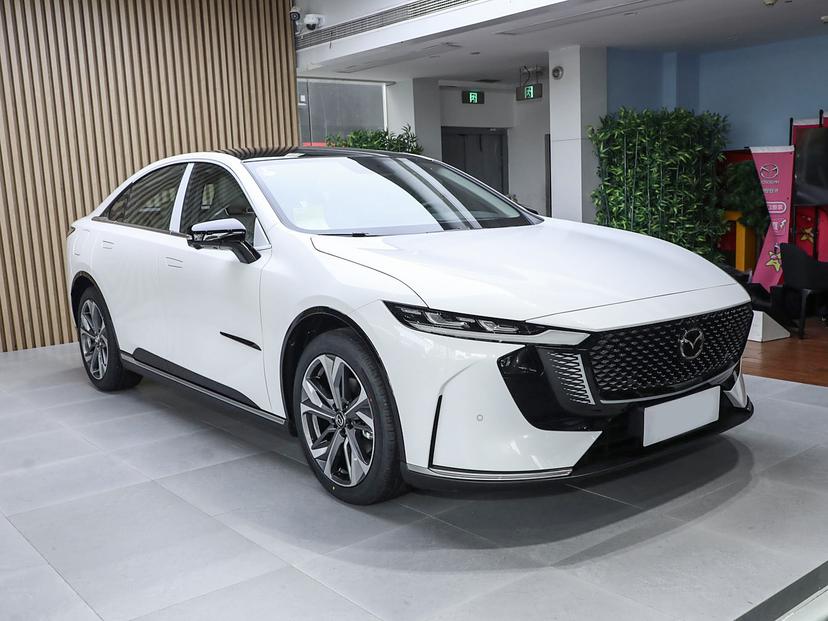 Купить Mazda EZ-6 2025 года с пробегом бу
