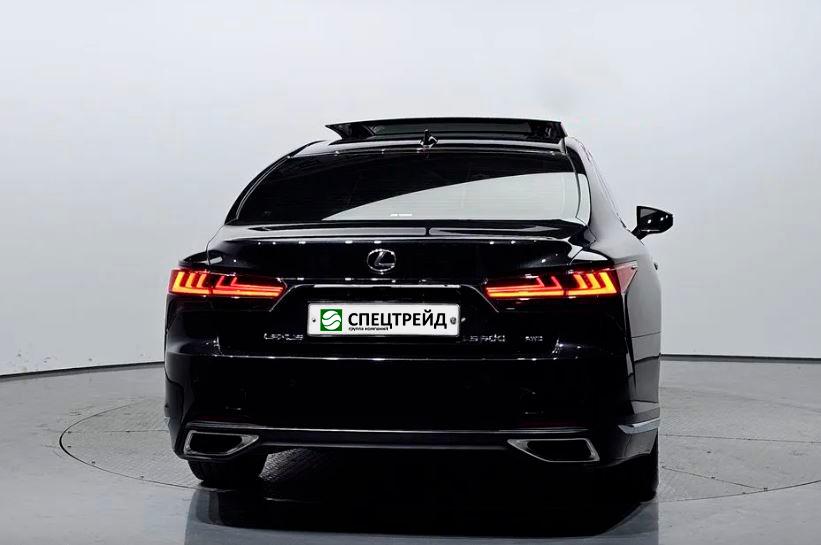 Lexus LS500, 2021