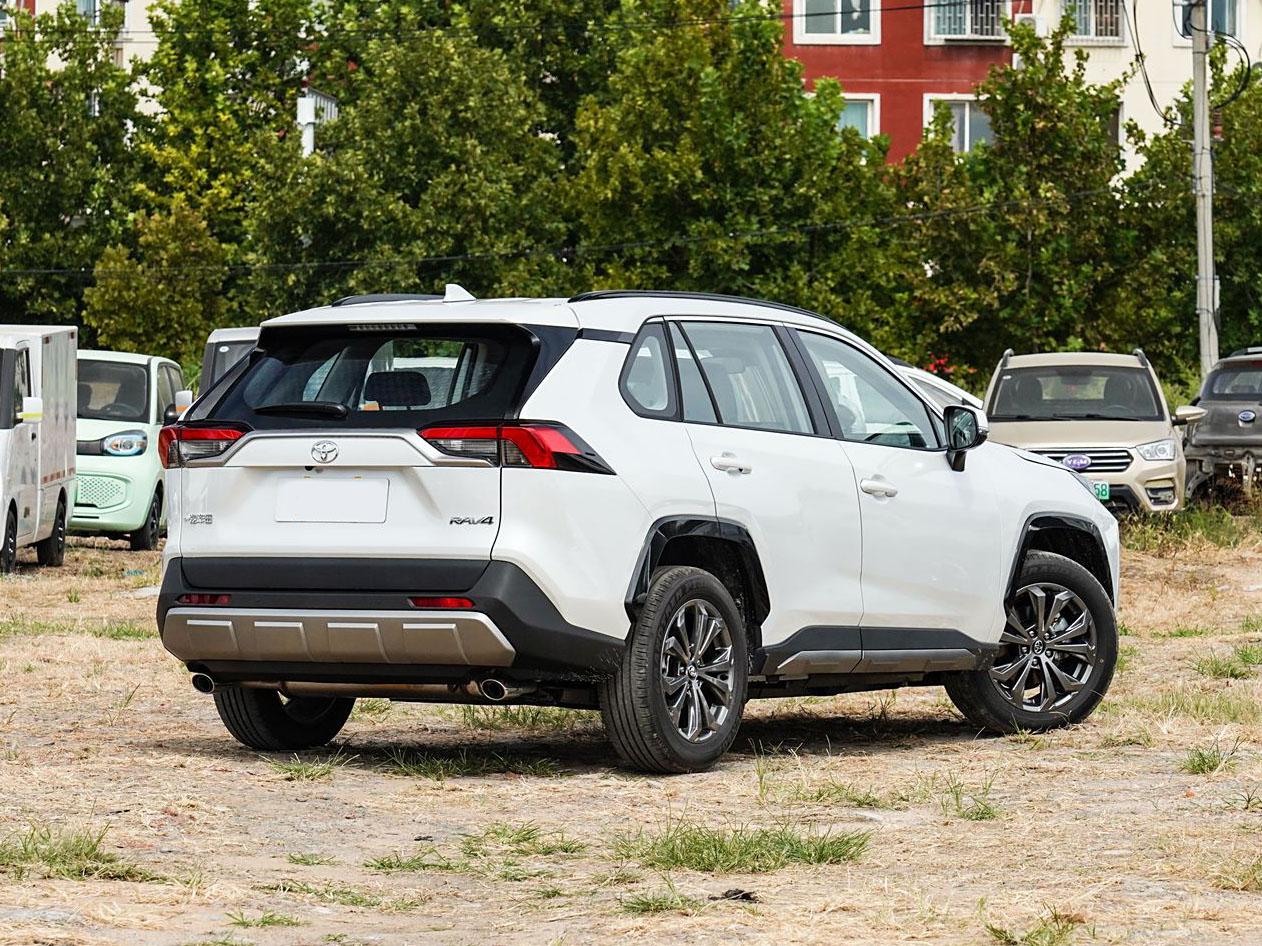 Toyota RAV4, 2025