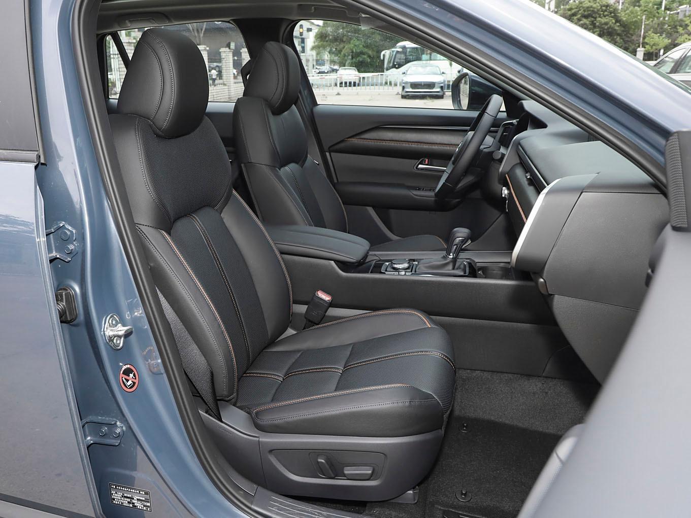 Mazda CX-50, 2025