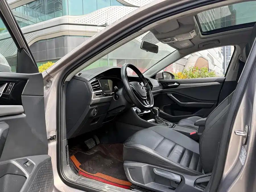 Volkswagen Sagitar, 2021