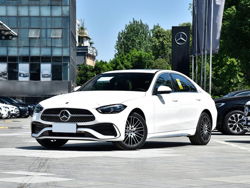 Купить Mercedes-Benz C 200 L 2024 года с пробегом бу
