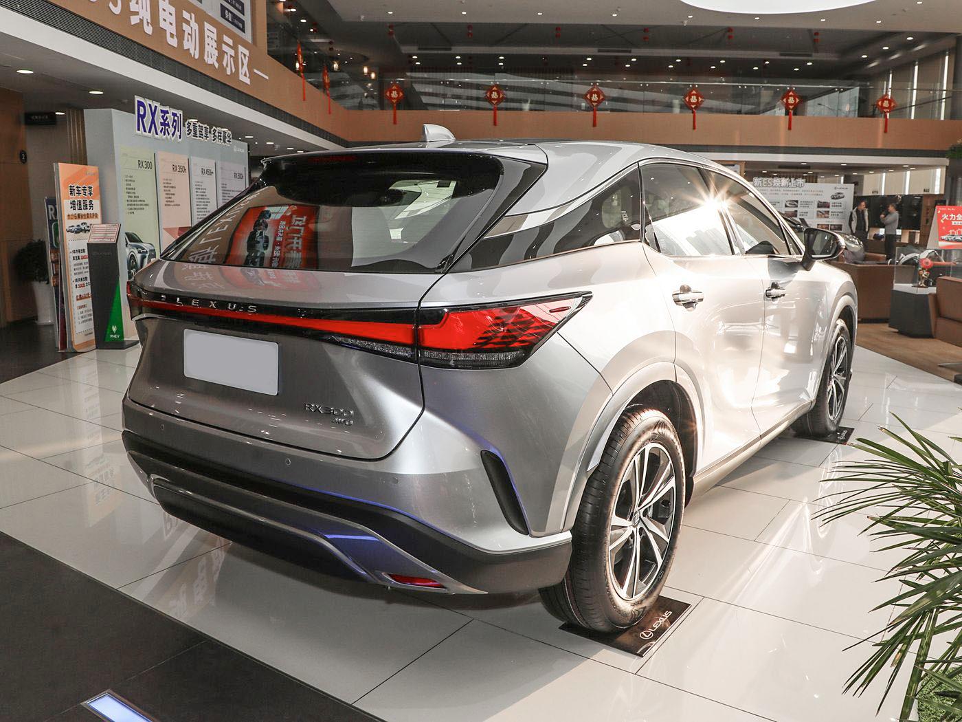 Lexus RX300, 2025