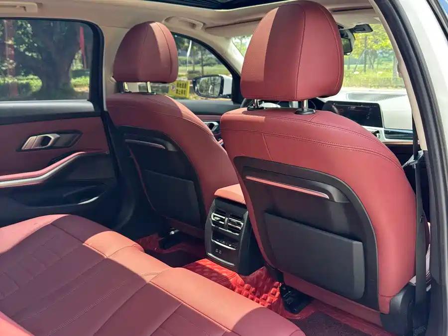 BMW 320Li, 2022