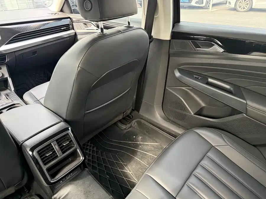 Volkswagen Passat, 2022