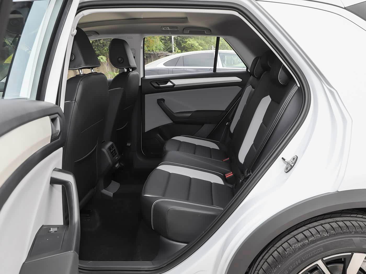 Volkswagen T-Roc, 2026