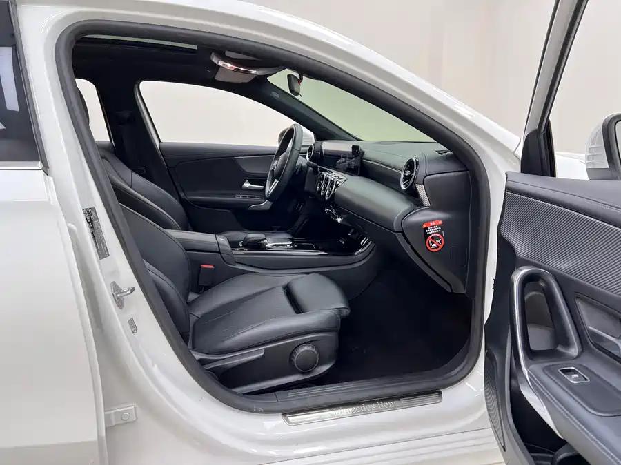 Mercedes-Benz A180L, 2021