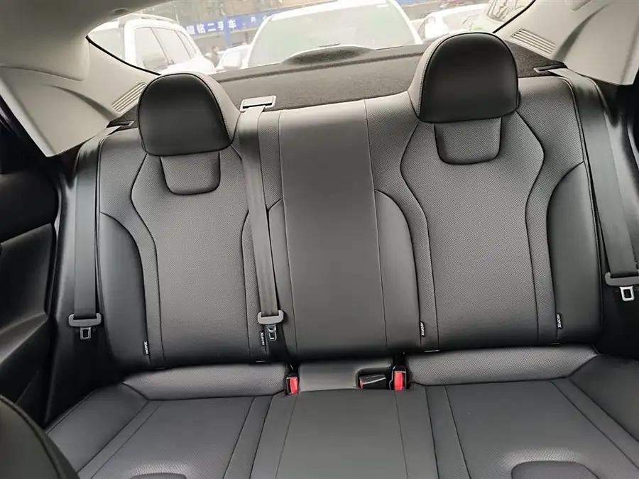 Hyundai Elantra, 2022