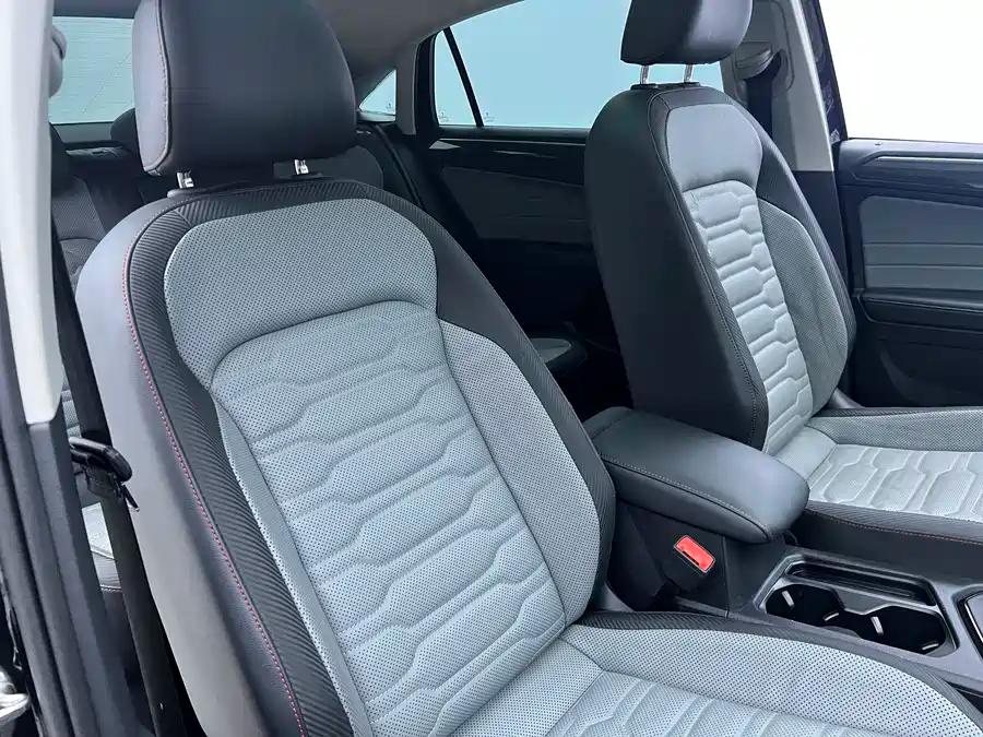 Volkswagen Tiguan X, 2021