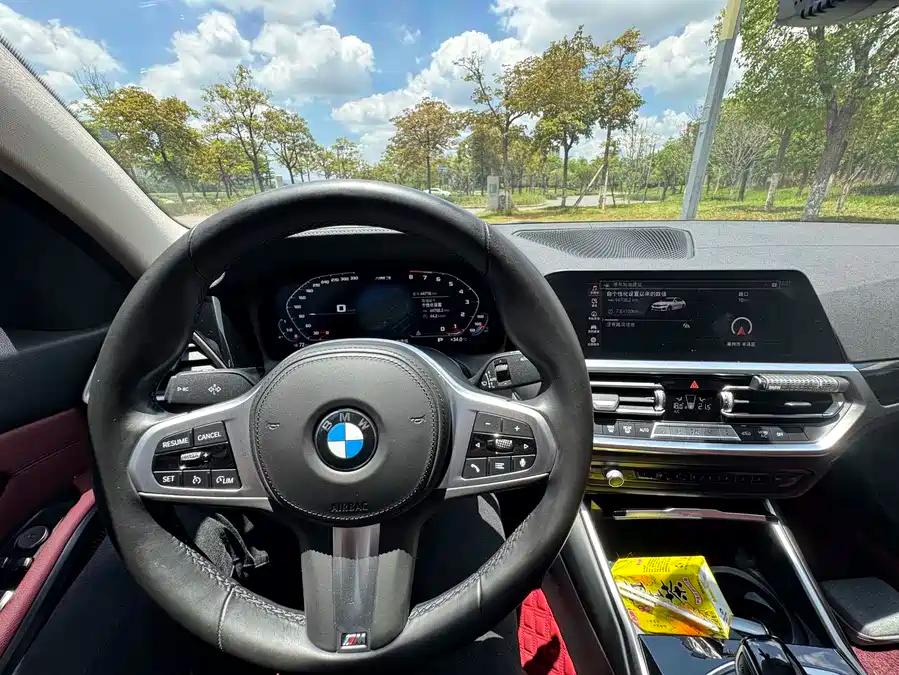 BMW 320Li, 2022