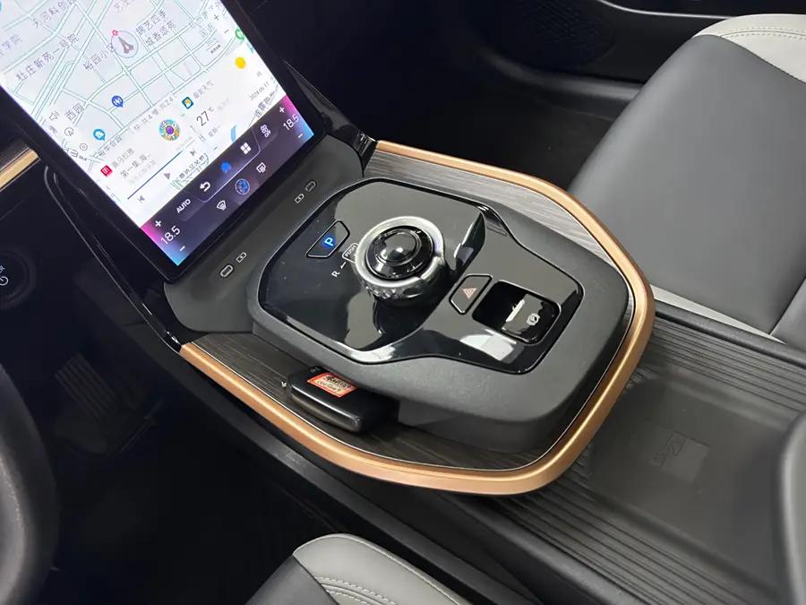 Toyota bZ3, 2023