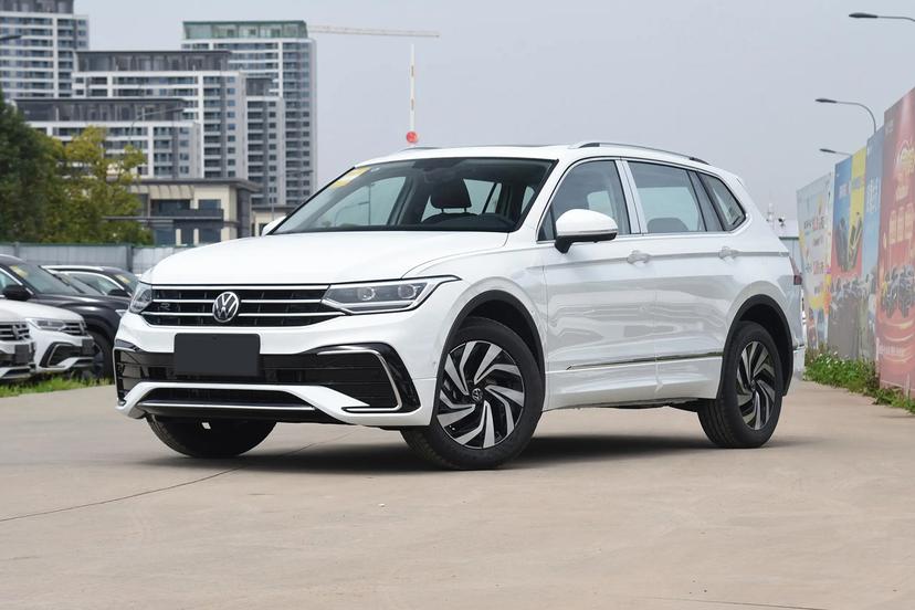 Купить Volkswagen Tiguan L 2025 года с пробегом бу