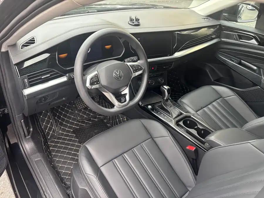 Volkswagen Passat, 2022