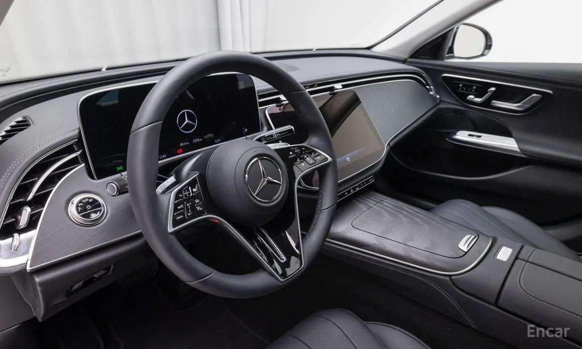 Mercedes-Benz E200, 2025