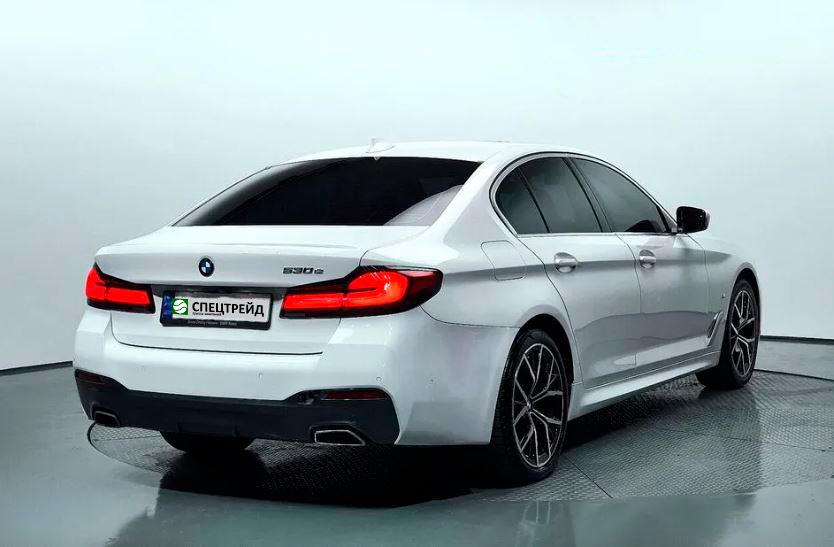 BMW 530e M Sport, 2020