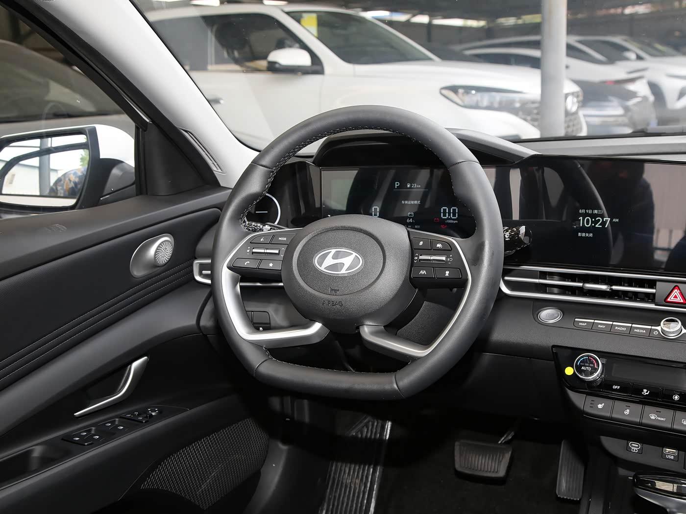 Hyundai Elantra, 2026