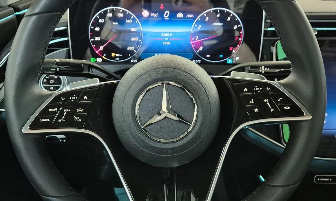 Mercedes-Benz E200, 2024
