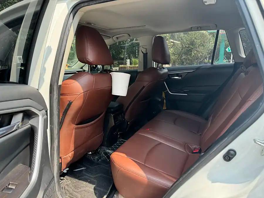 Toyota RAV4, 2021