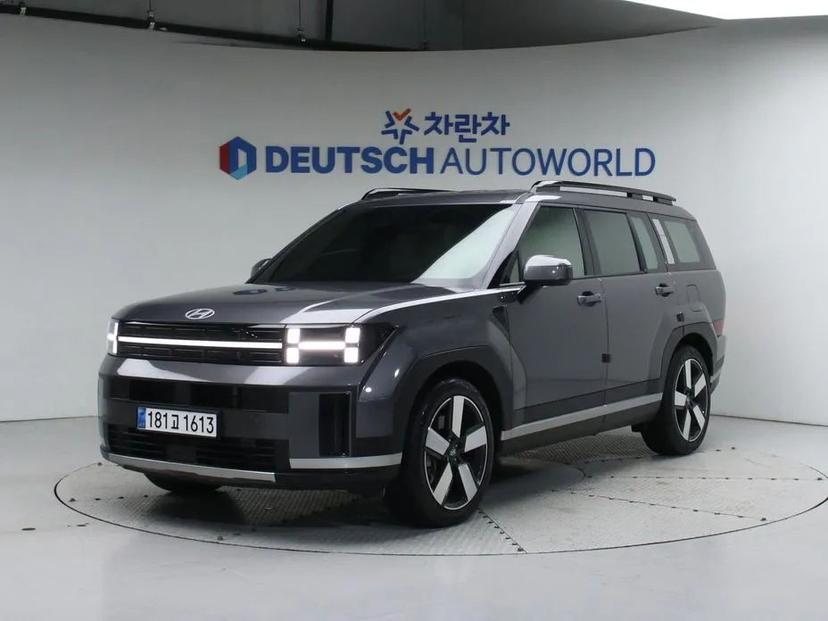 Купить Hyundai Santa Fe 2023 года с пробегом новый