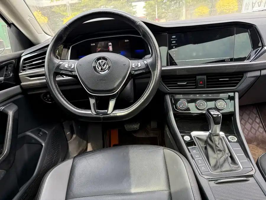 Volkswagen Sagitar, 2021