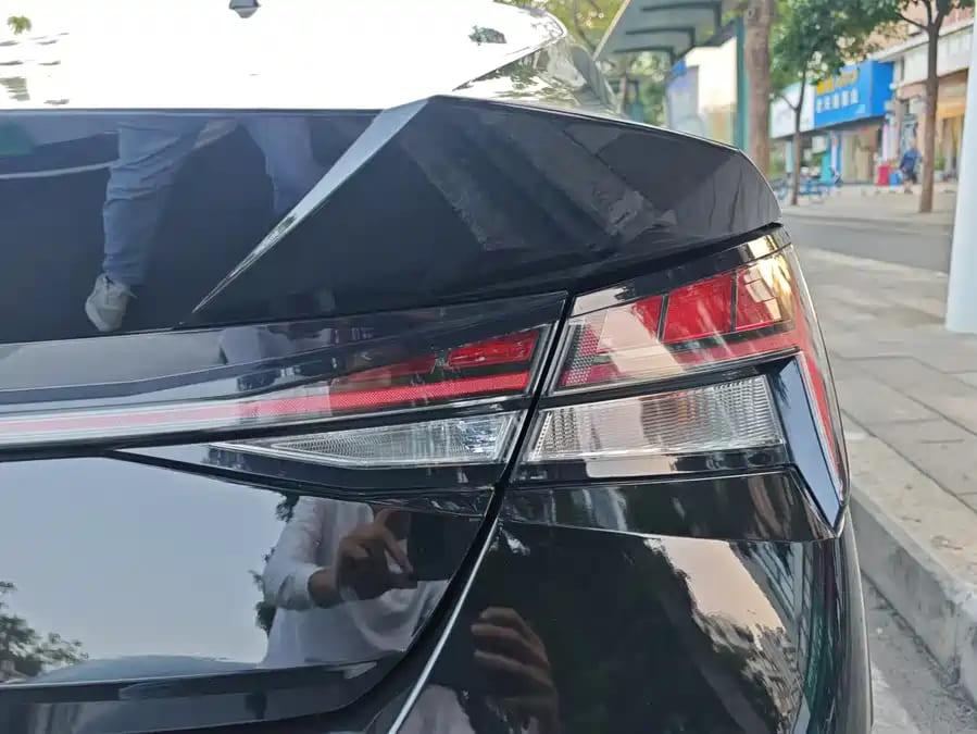 Hyundai Elantra, 2022