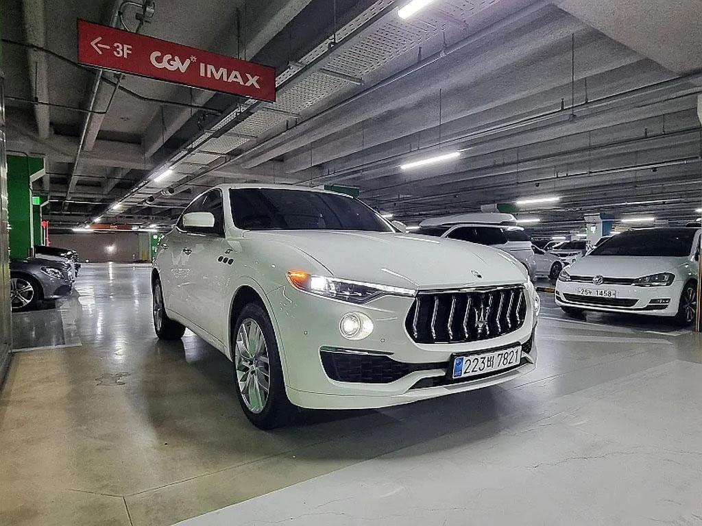 Maserati Levante, 2022