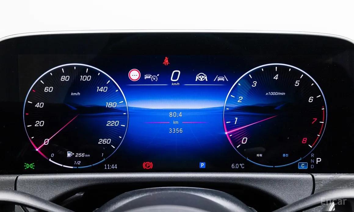 Mercedes-Benz E200, 2025