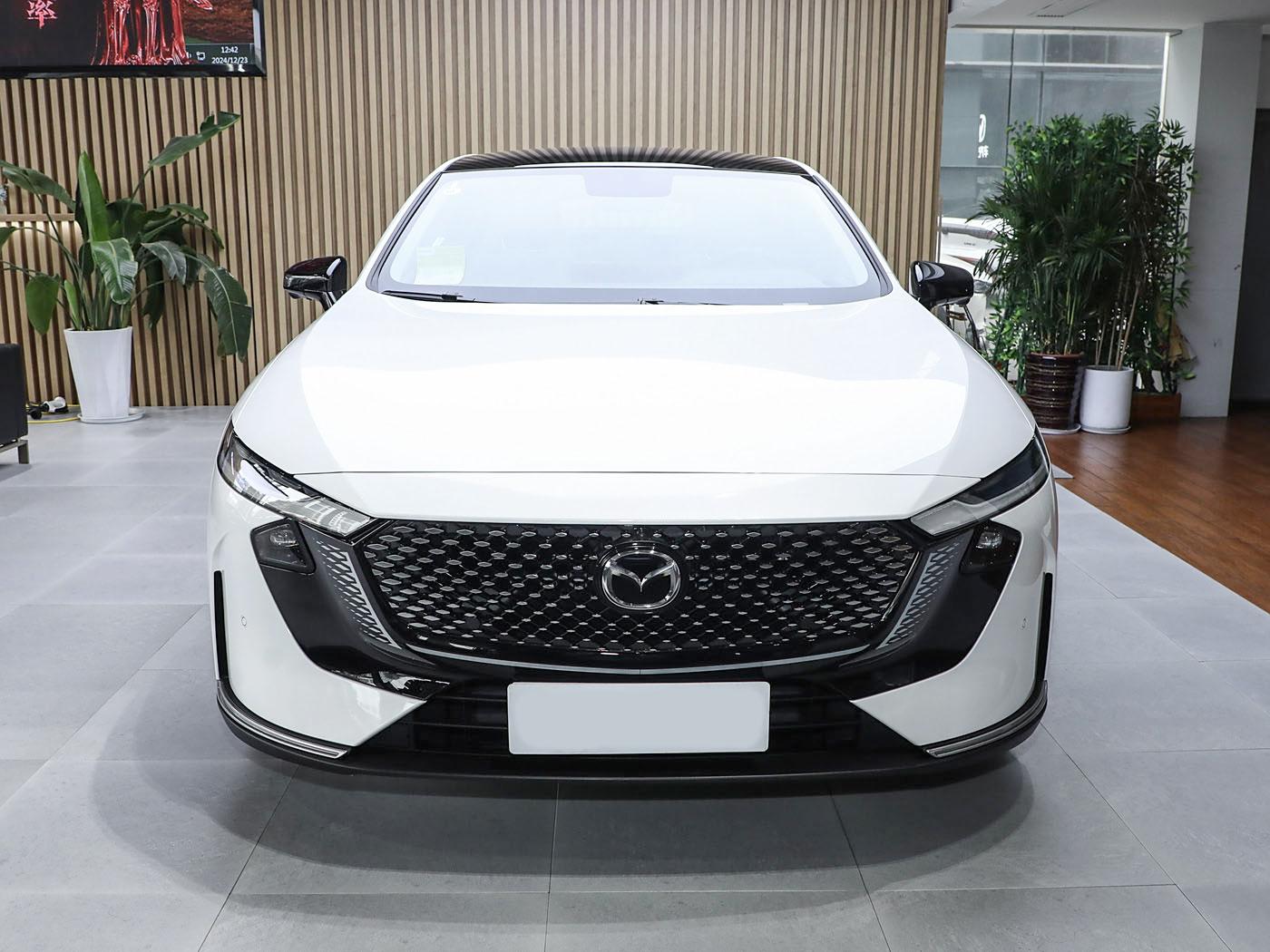 Mazda EZ-6, 2025