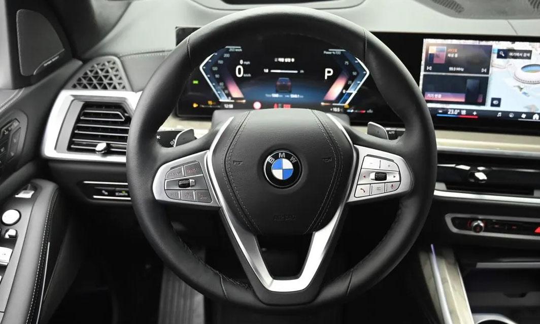 BMW X7, 2023