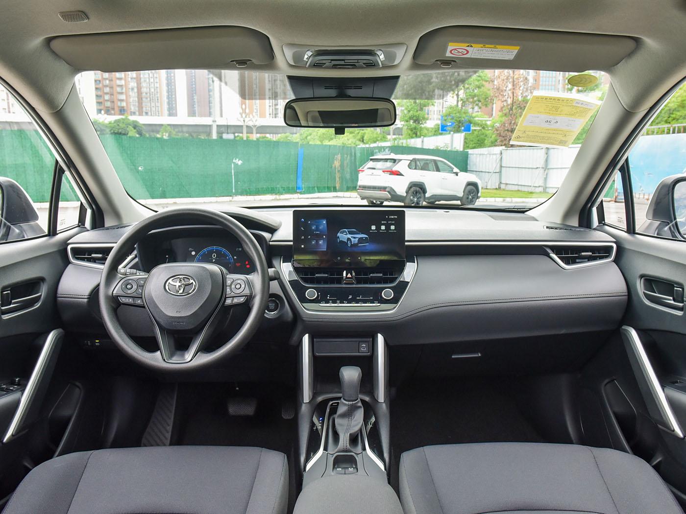 Toyota Corolla Cross, 2025