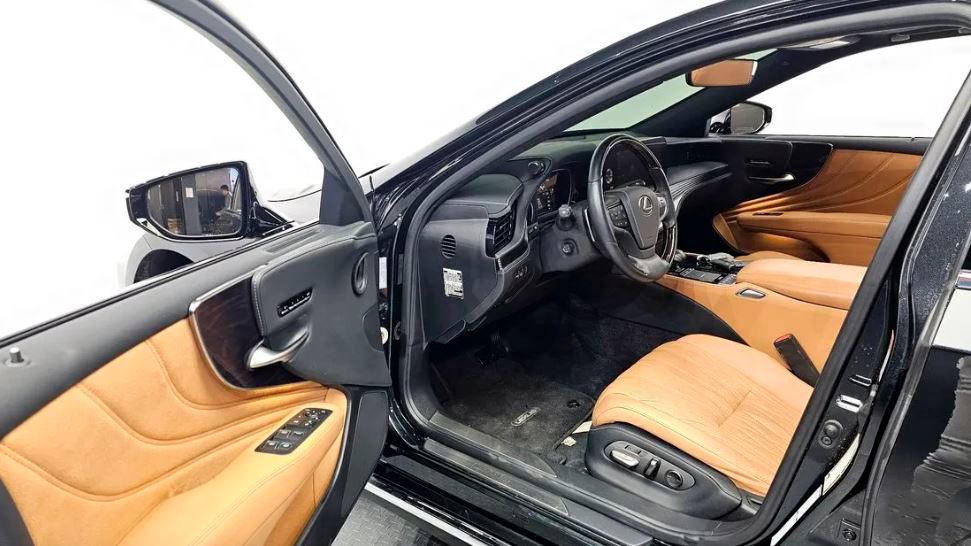Lexus LS500, 2021