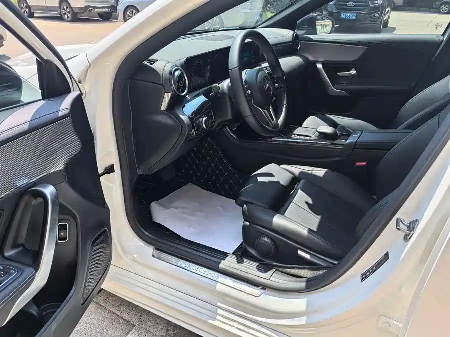 Mercedes-Benz A180L, 2021