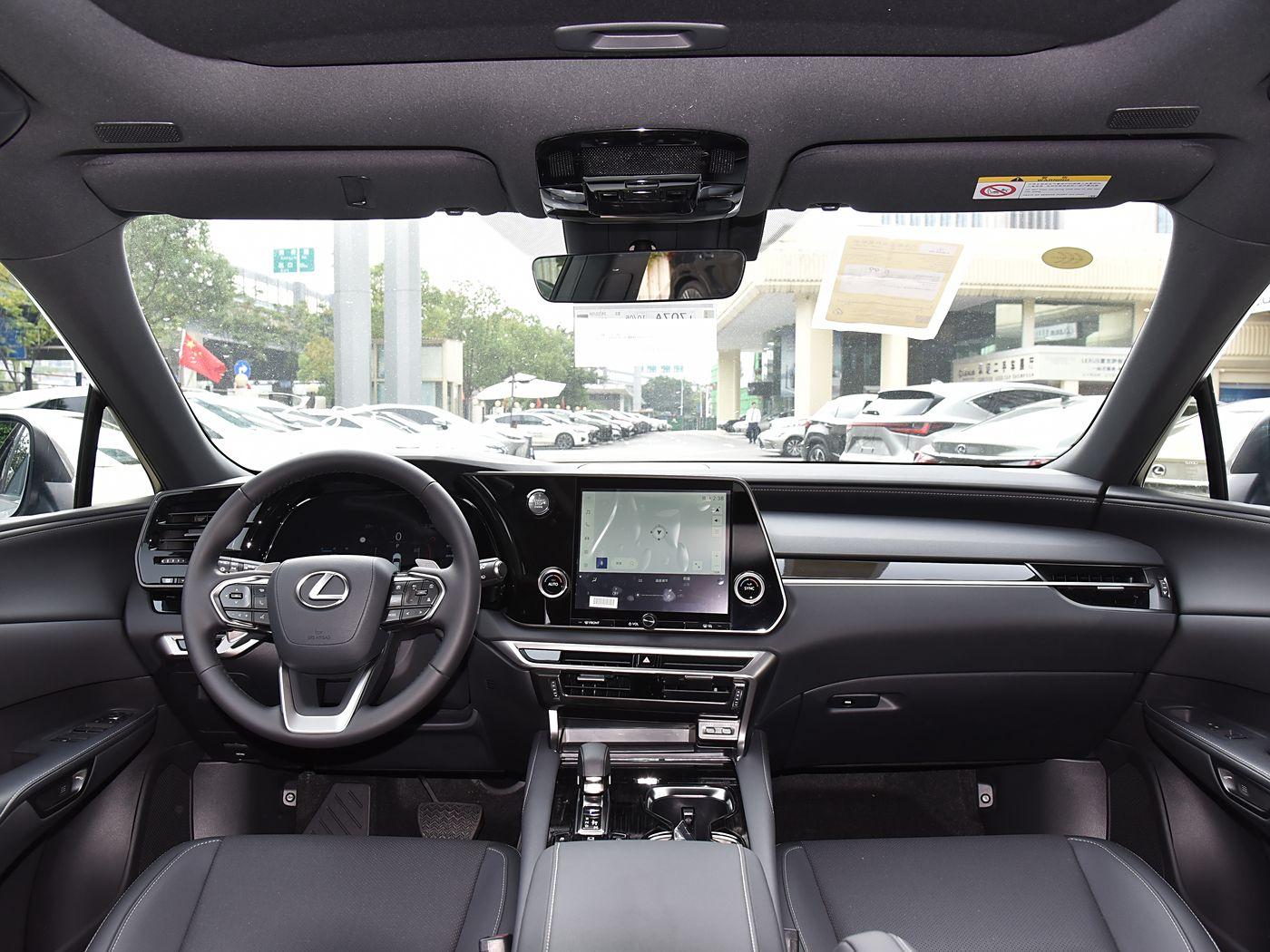 Lexus RX300, 2025
