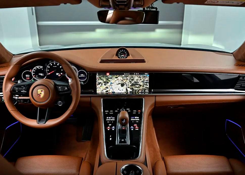 Porsche Panamera, 2021